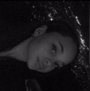 Meet your Posher, Iris